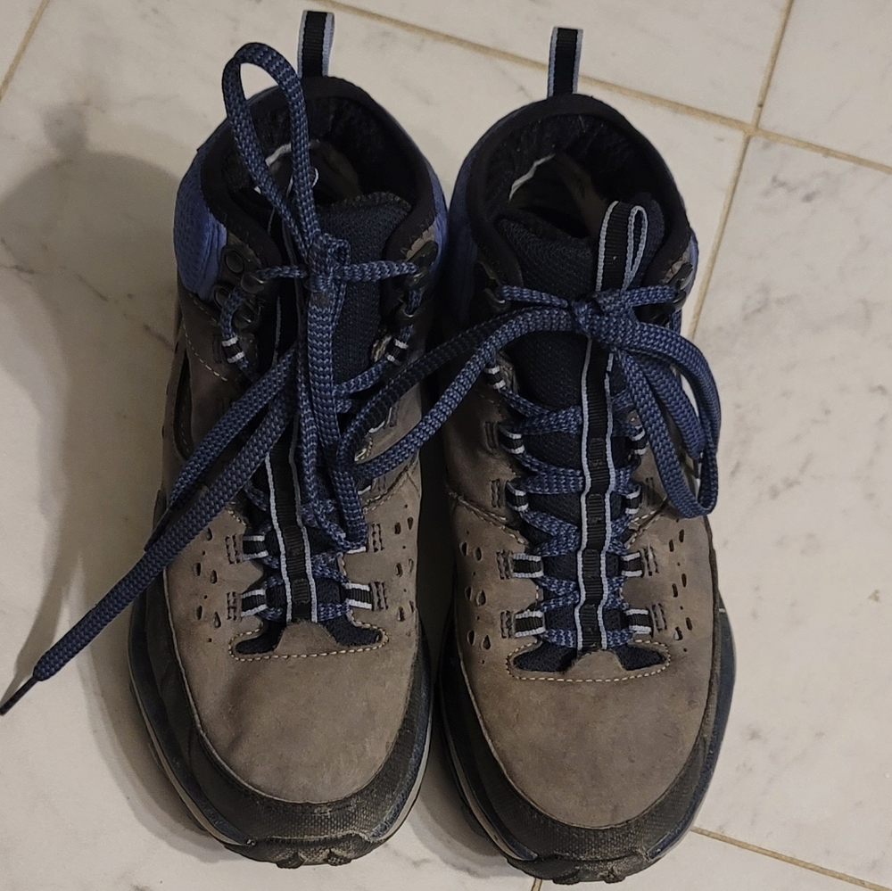 HOKA ONE ONE WOMEN TOR SUMMIT MID WP HIKING BOOTS - Picture 2 of 6